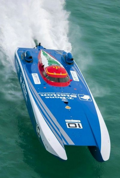 Лодка Powerboat