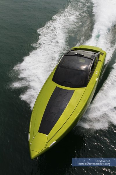Скоростная лодка