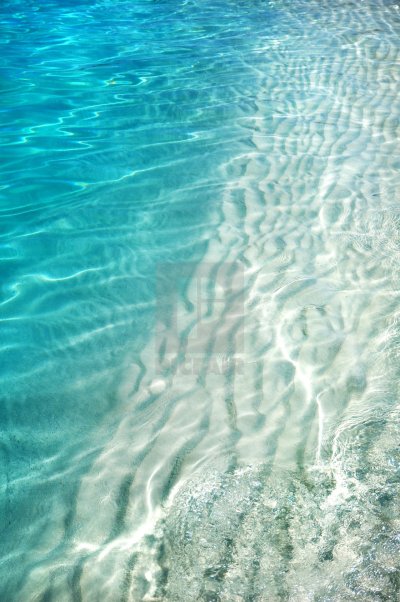 Прозрачное море