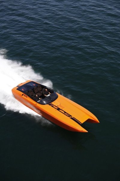 Скоростной катер