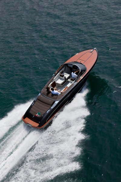 Катер Riva Iseo