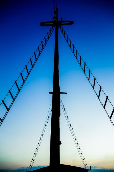 Мачты силуэт