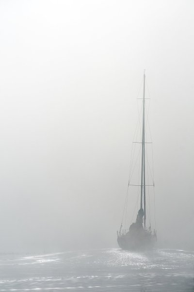 Яхта в тумане
