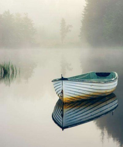 Лодка на воде