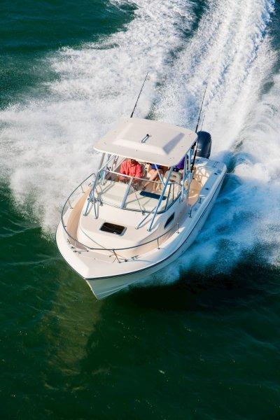 Катер с мотором