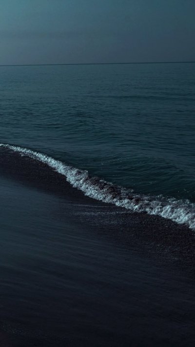 Темное море