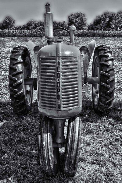 Старинные трактора