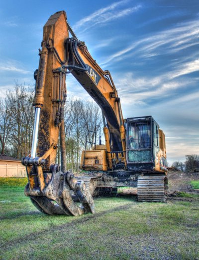 Катерпиллер экскаватор