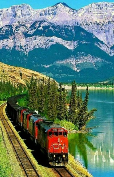 Красивый поезд