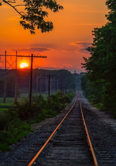 Пейзаж с поездом