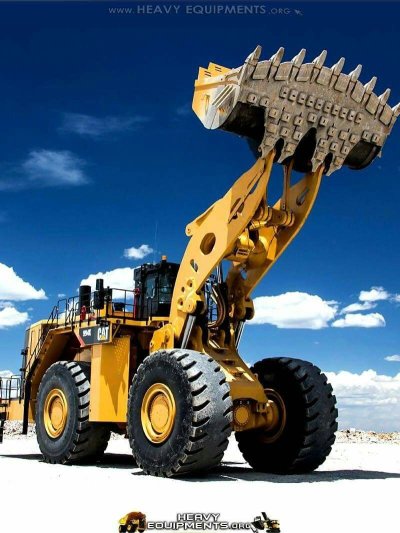 Карьерные погрузчики Катерпиллер