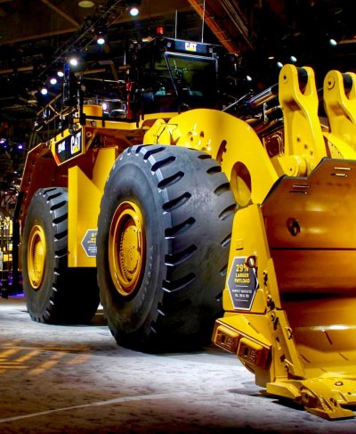 Катерпиллер трактор