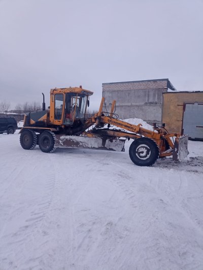 Грейдер ДЗ 122 Б 7