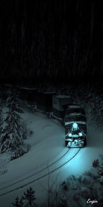 Поезд зимой ночью