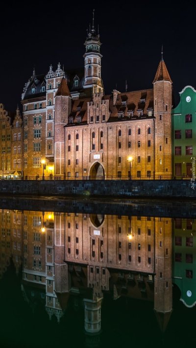 Польша ночью