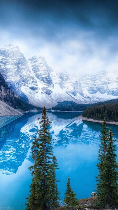 Озеро Морейн Альберта Канада