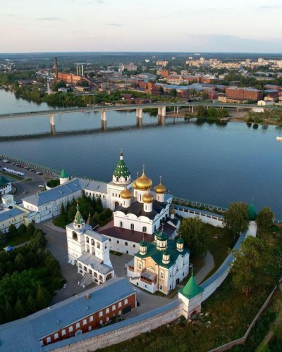 Ипатьевский монастырь Кострома