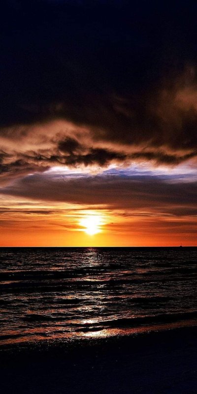 Закат на море