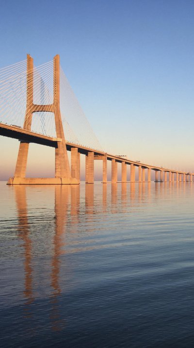 Мост ВАСКО да Гама в Лиссабоне