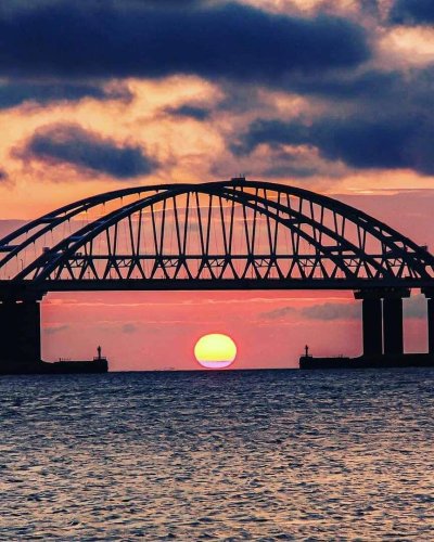 Арка Крымского моста