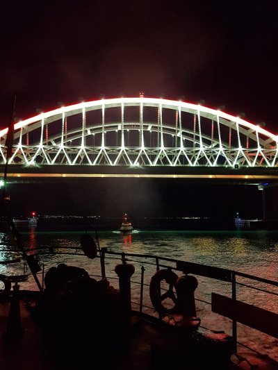 Крымский мост Москва