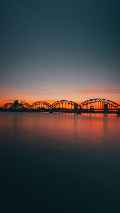 Мост на закате