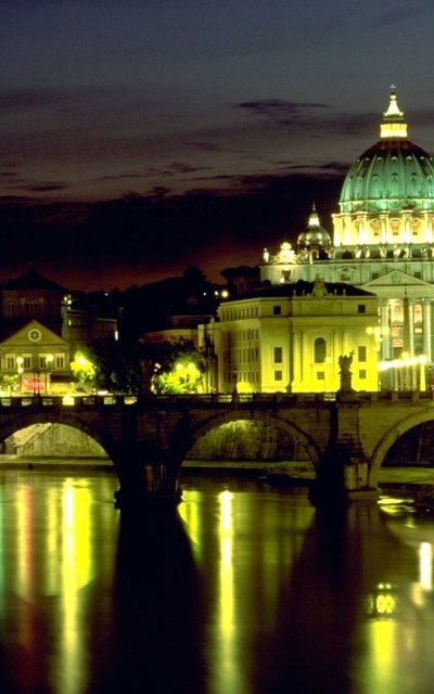 Собор Святого Петра ночью