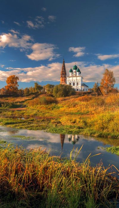 Осень холмы Церковь Россия