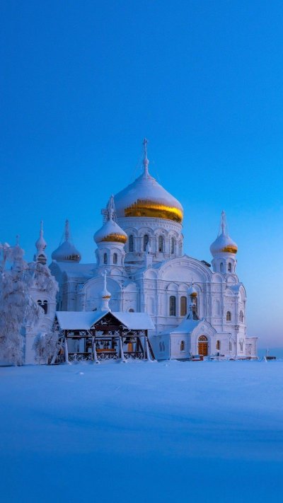 Белогорский монастырь зима