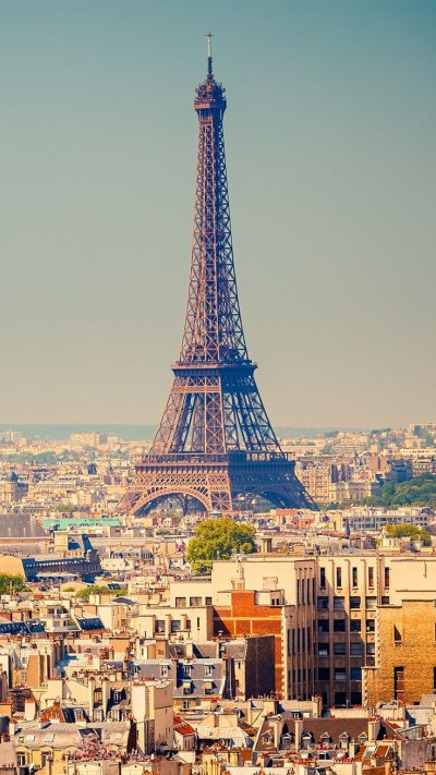 Эйфелева башня в Париже