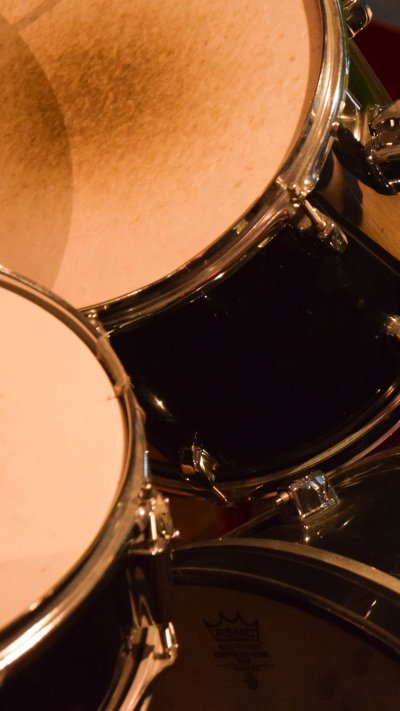 Обои на телефон барабаны