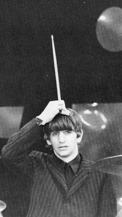 Ринго Старр забыл палочки