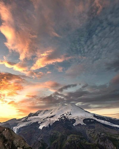 Гора Эльбрус