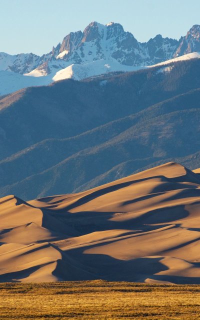 Горы в пустыне