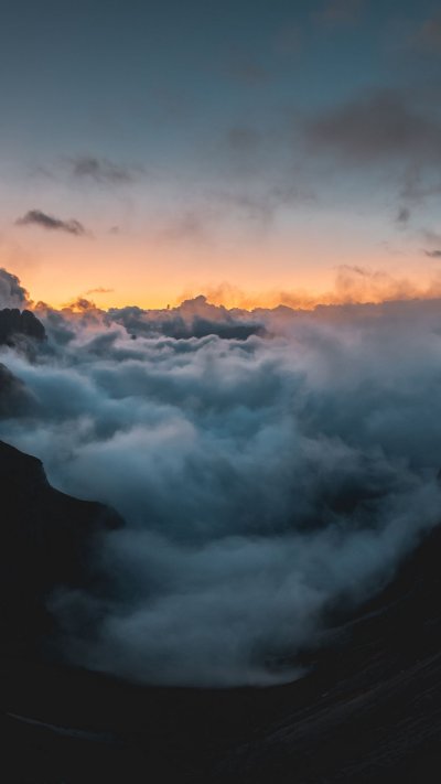 Горы в облаках