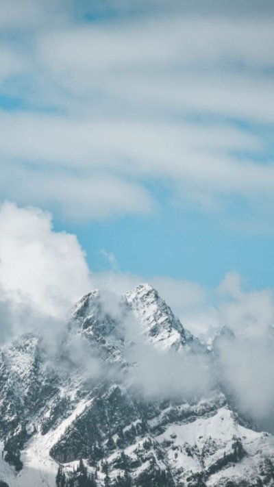 Горы в облаках