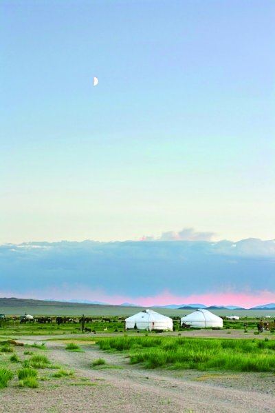 Монгол и солнце