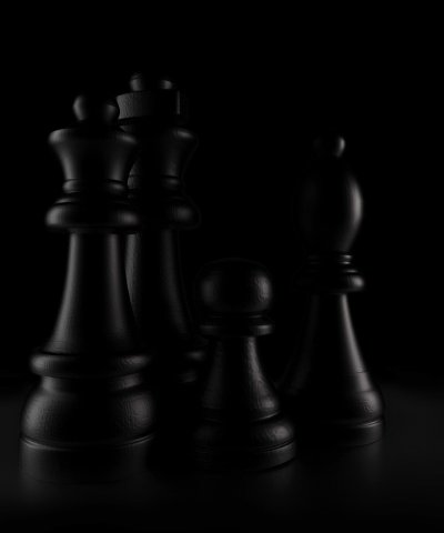 Шахматы на черном фоне