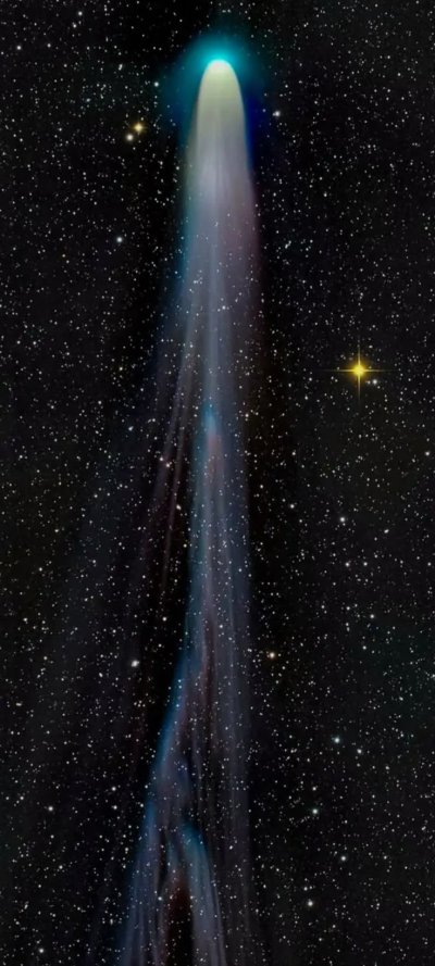 Комета Леонард 2021