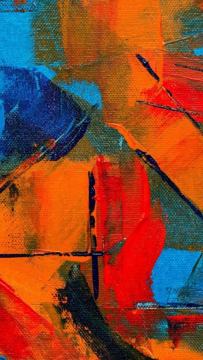 Красные краски на холсте