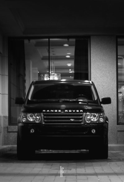 Range Rover черный