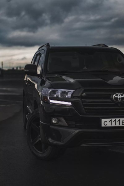 Toyota Land Cruiser 200