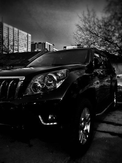 Toyota Land Cruiser Prado 150 черный ночью