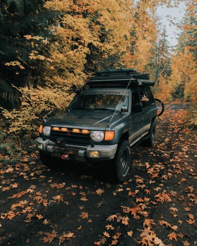 Mitsubishi Pajero Overland