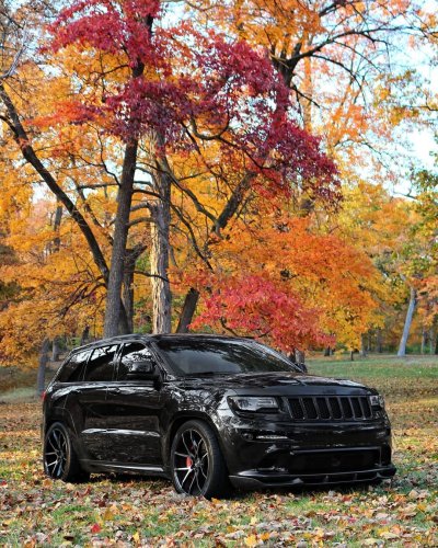 Jeep Grand Cherokee srt8