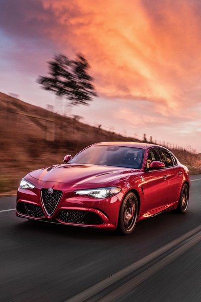 Альфа Ромео Джулия