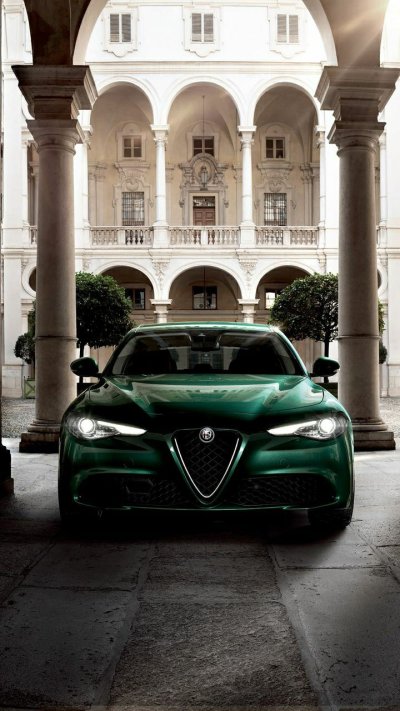 Alfa Romeo Giulia Квадрифолио