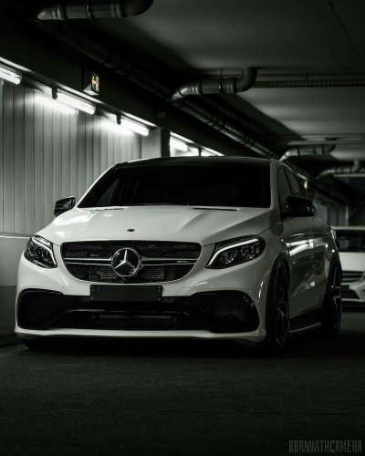 Мерседес АМГ 63