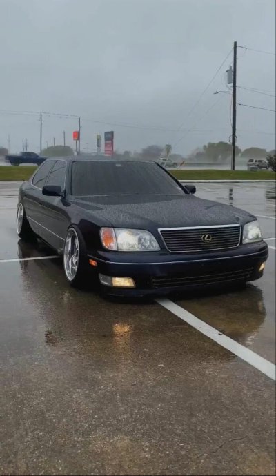 Lexus LS