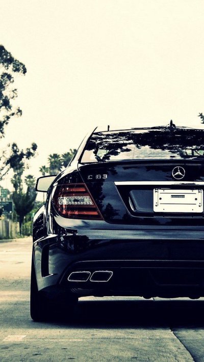Mercedes Benz c63 AMG